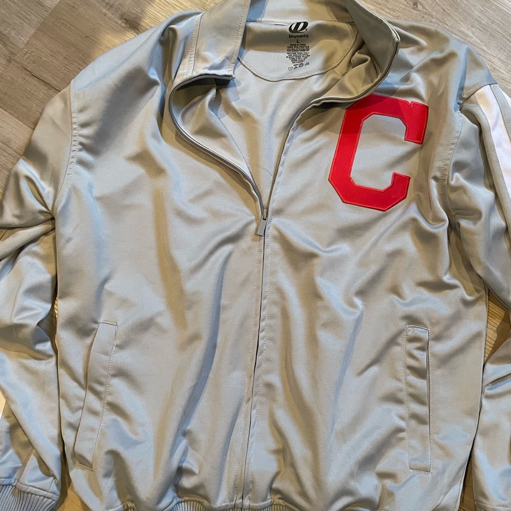 MLB Dynasty Brand  Cleveland Guardians L Track Jacket NWOT